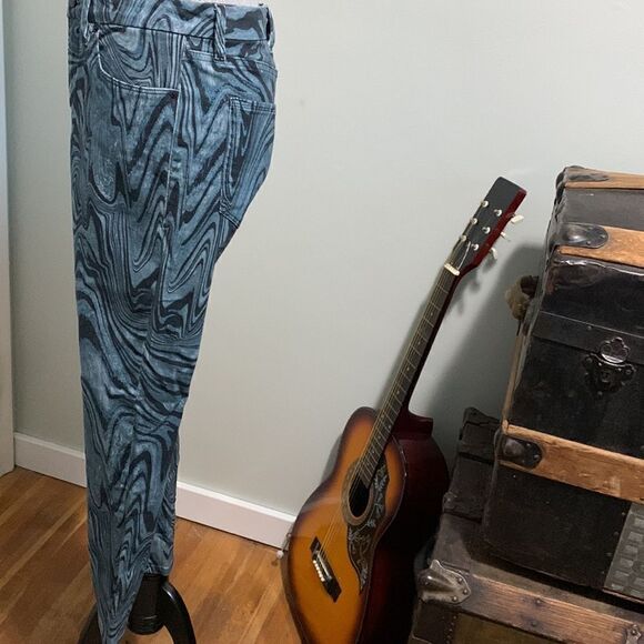 Good American Good Classic Jeans Size 8/29 - Picture 6 of 17
